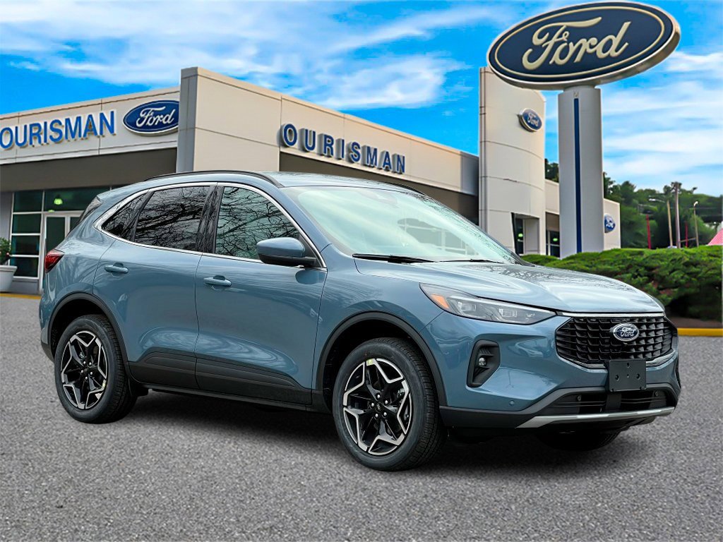 2026 Ford Escape Platinum's photo