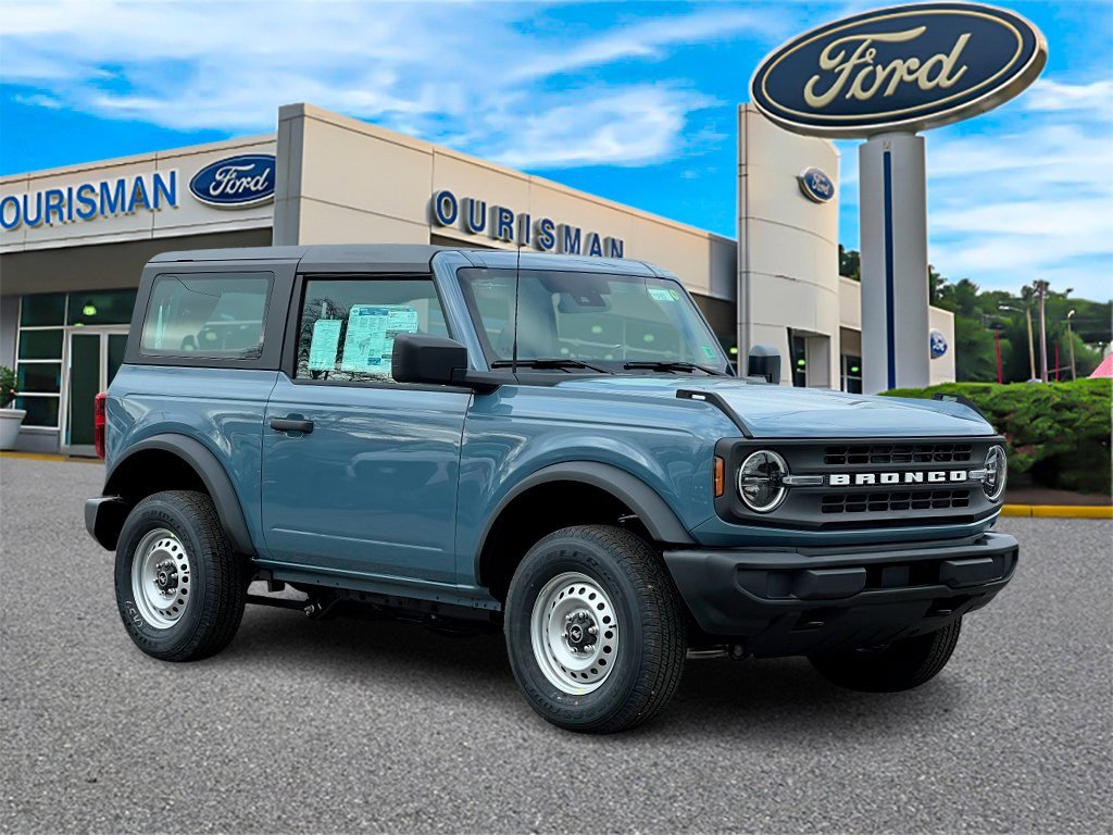 2025 Ford Bronco 2-Door Base's photo