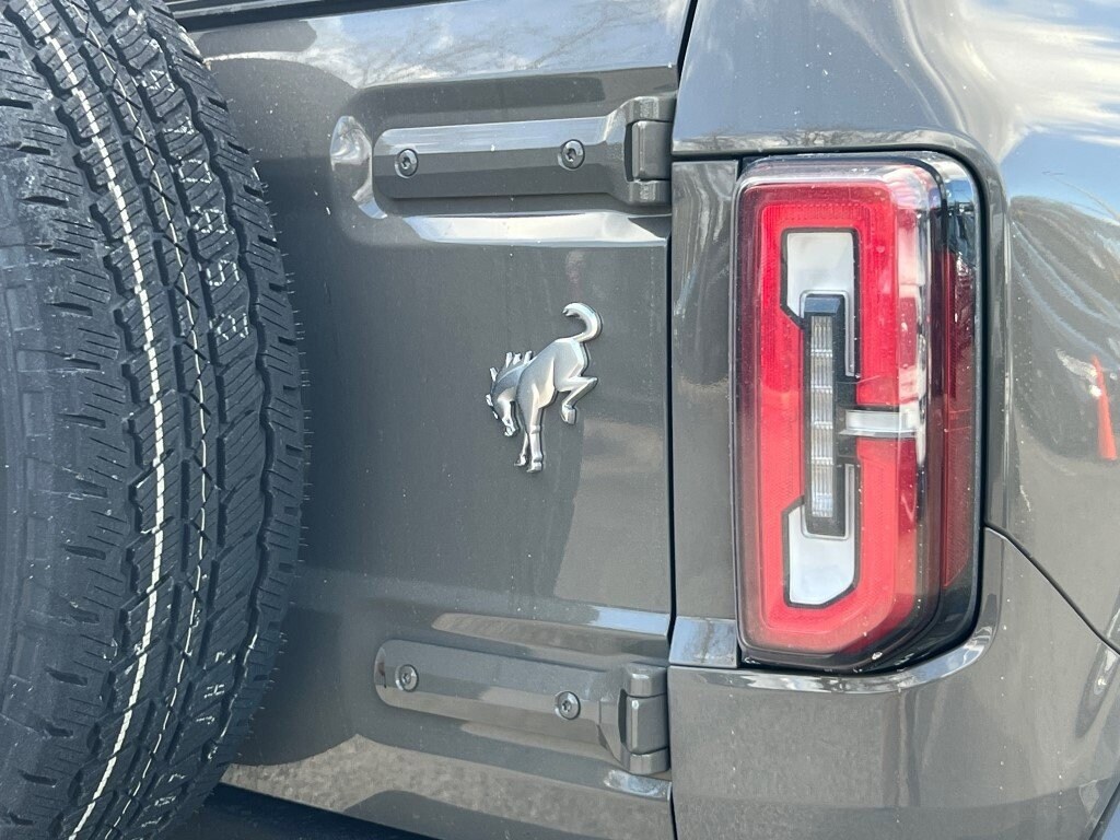 New 2025 Ford Bronco Outer Banks SUV