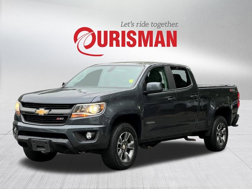 2017 Chevrolet Colorado Z71 photo 2