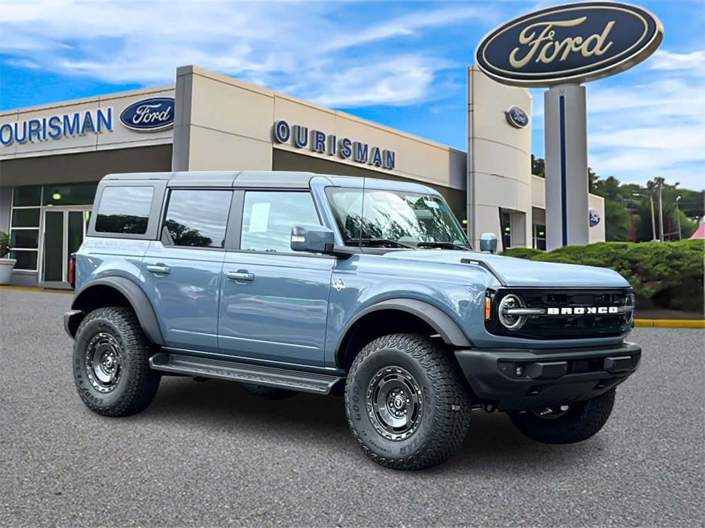 New 2025 Ford Bronco Outer Banks SUV