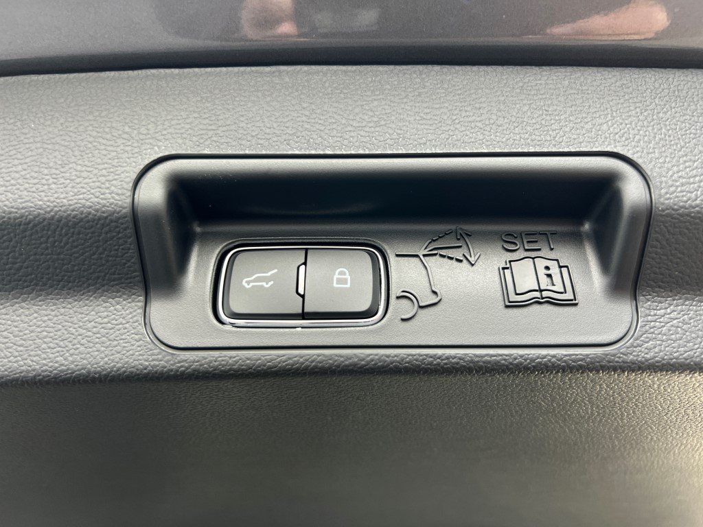 2026 Ford Explorer Active - Photo 14