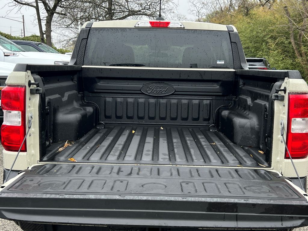 2025 Ford Maverick XLT - Photo 13