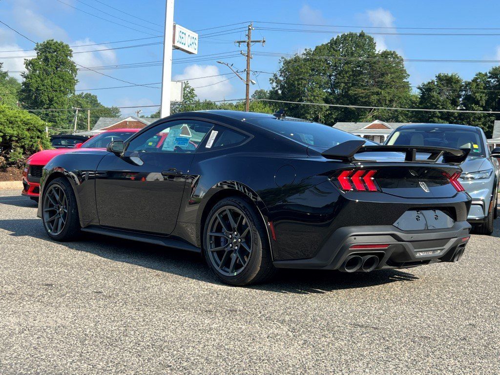 2025 Ford Mustang Dark Horse - Photo 7