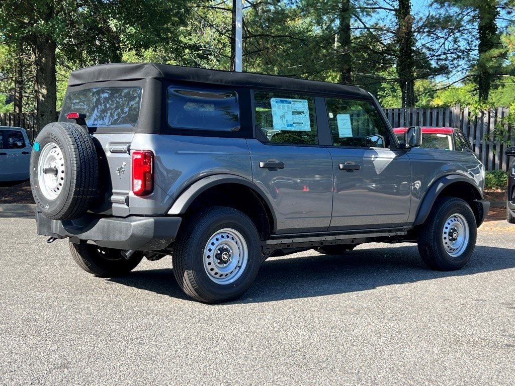 New 2025 Ford Bronco Base SUV