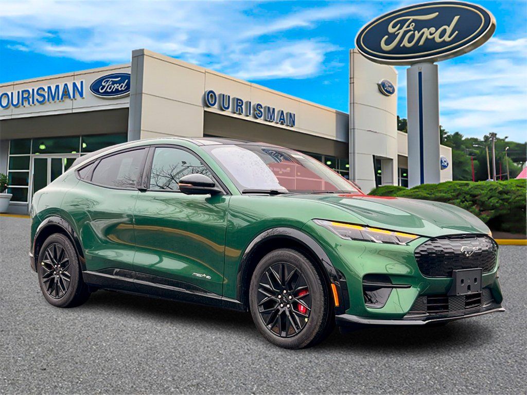 2025 Ford Mustang-Mach-e Premium's photo