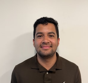 Staff member Richard Pereda from ID_cfaf17897576