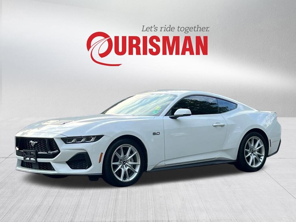2024 Ford Mustang GT Premium photo 2