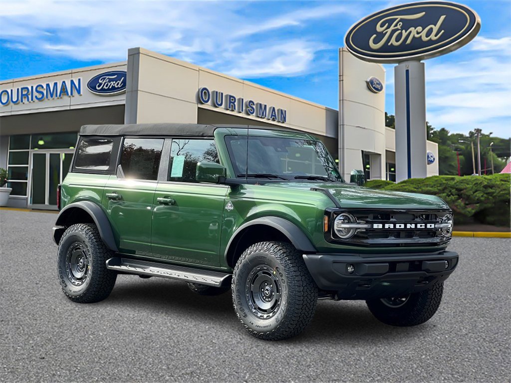2025 Ford Bronco 4-Door Outer Banks's photo