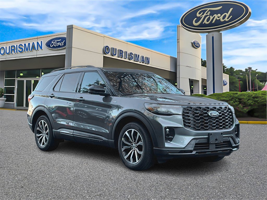 2026 Ford Explorer ST-LINE's photo