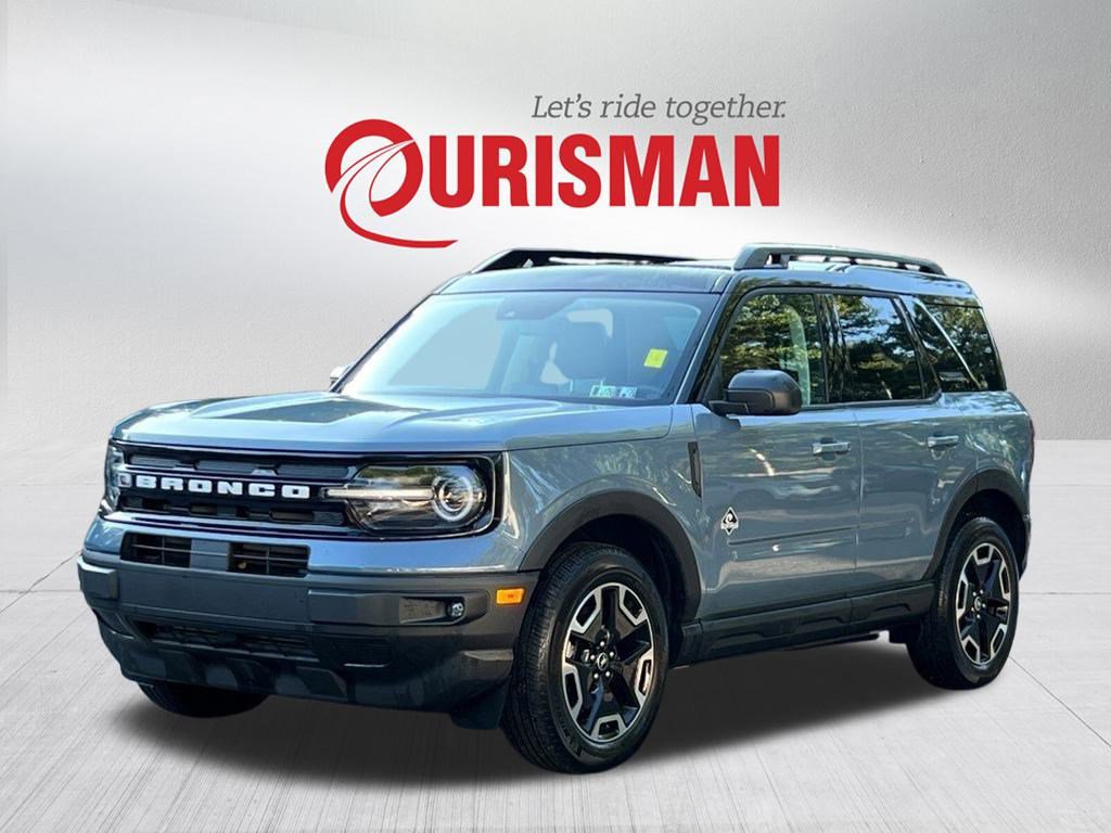 2024 Ford Bronco Sport Outer Banks photo 2