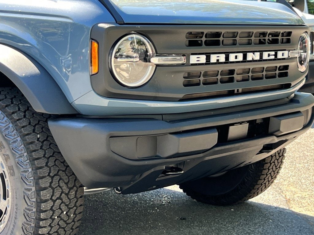 New 2025 Ford Bronco Base SUV