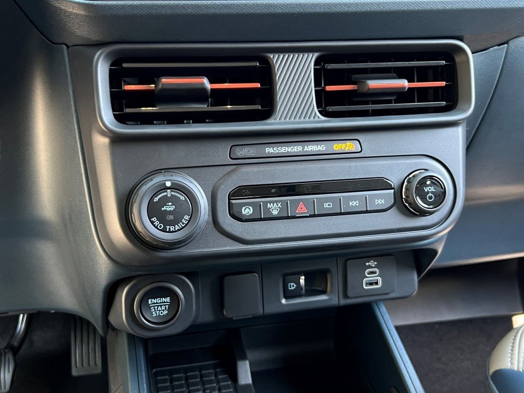 2025 Ford Maverick Lariat - Photo 15