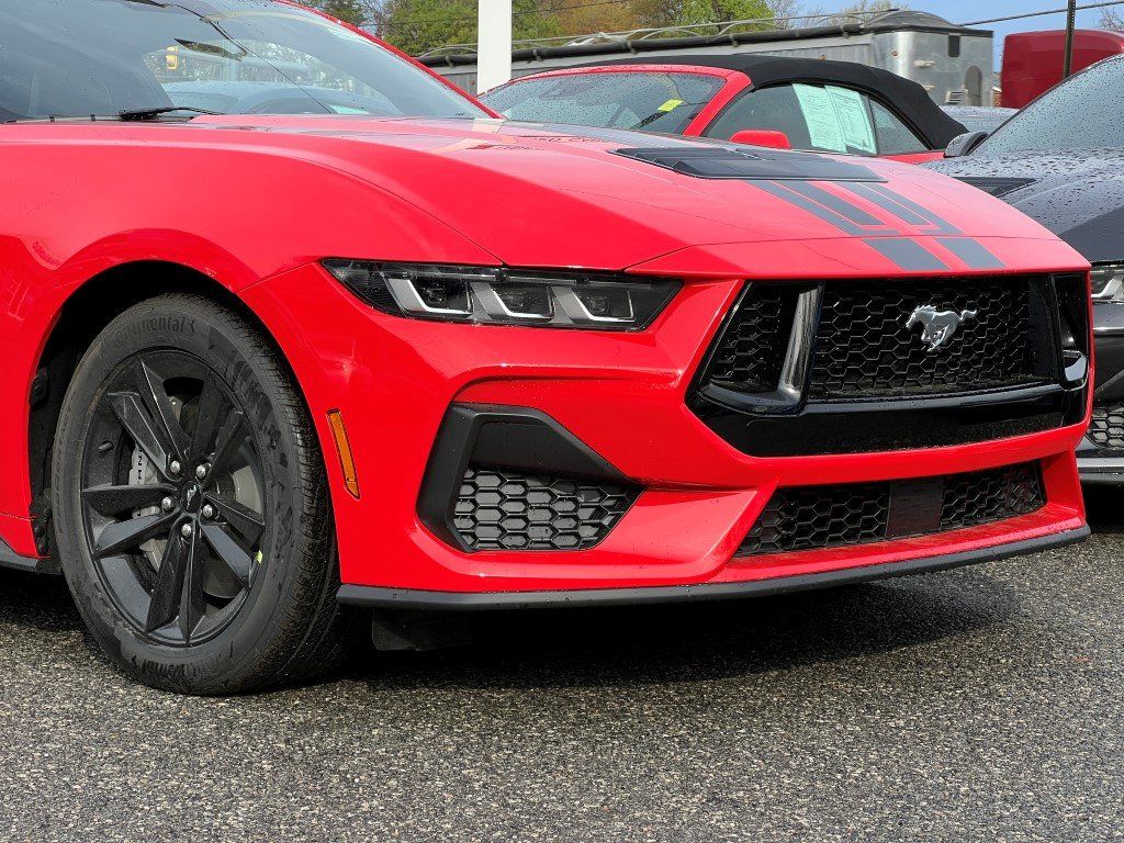 2025 Ford Mustang GT Fastback - Photo 10