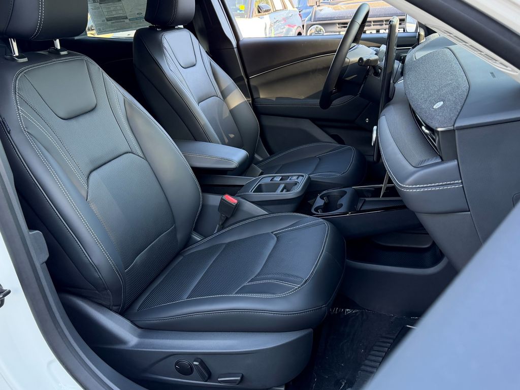 2025 Ford Mustang Mach-E Premium - Photo 6