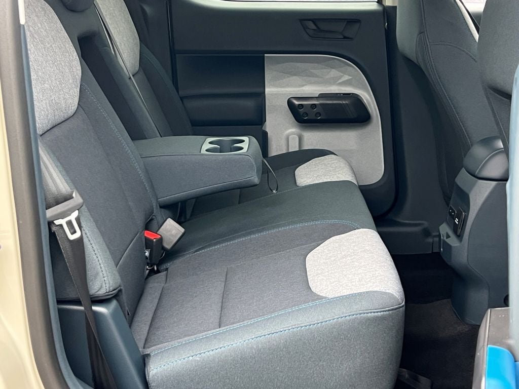 2025 Ford Maverick XLT - Photo 12