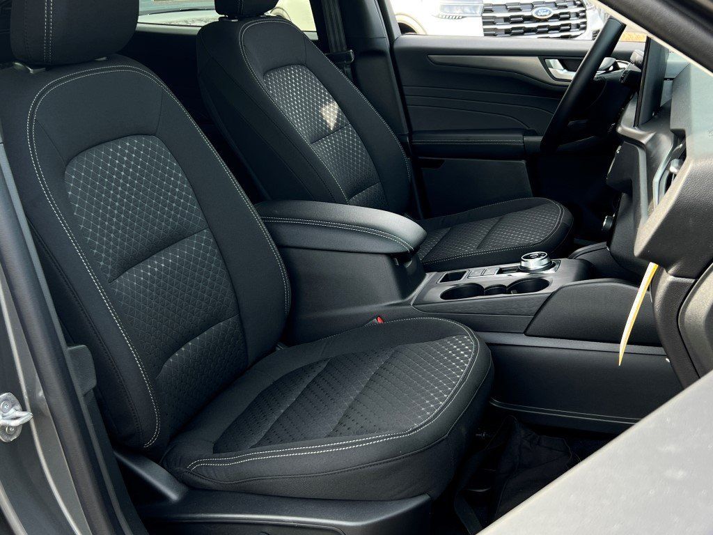 2026 Ford Escape Active - Photo 8