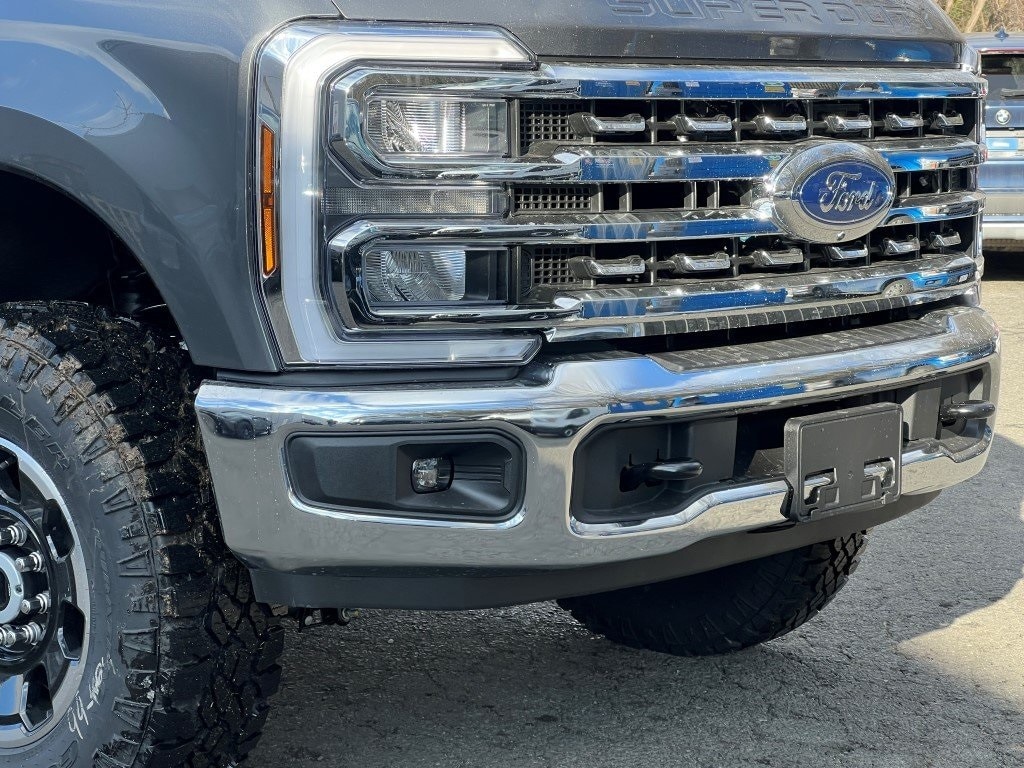 New 2026 Ford F-250 XLT Truck Crew Cab