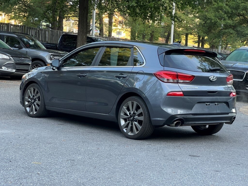2018 Hyundai Elantra GT Sport photo 3