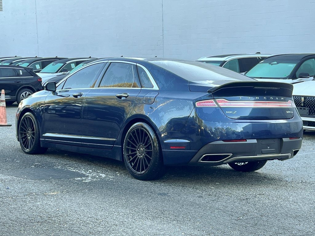 2017 Lincoln MKZ Reserve photo 3