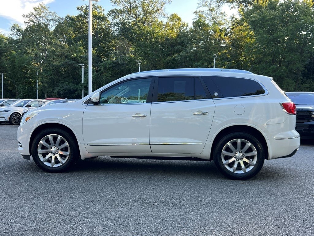 2017 Buick Enclave Leather photo 3