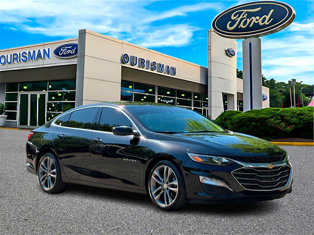 2022 Chevrolet Malibu Sedan 