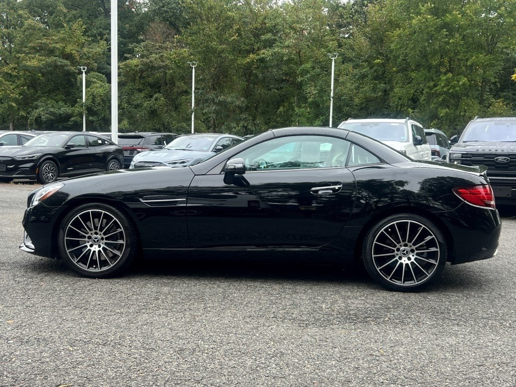 2018 Mercedes Benz SLC 300 photo 3