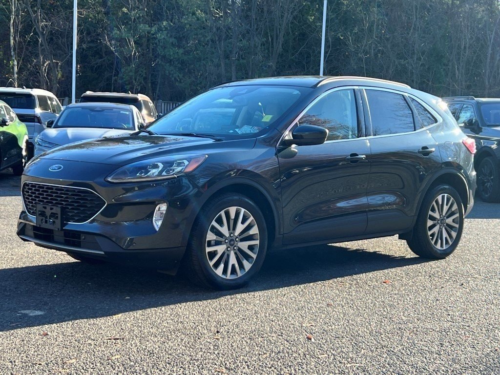 Certified 2022 Ford Escape Titanium SUV