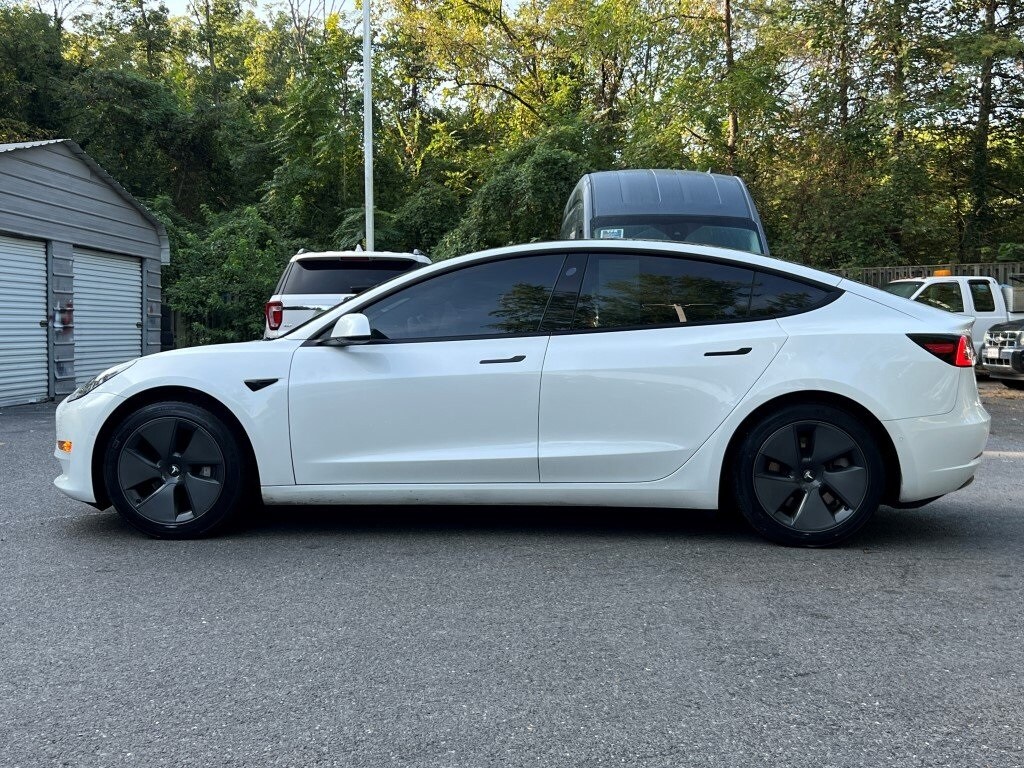 2022 Tesla Model 3 Long Range photo 3