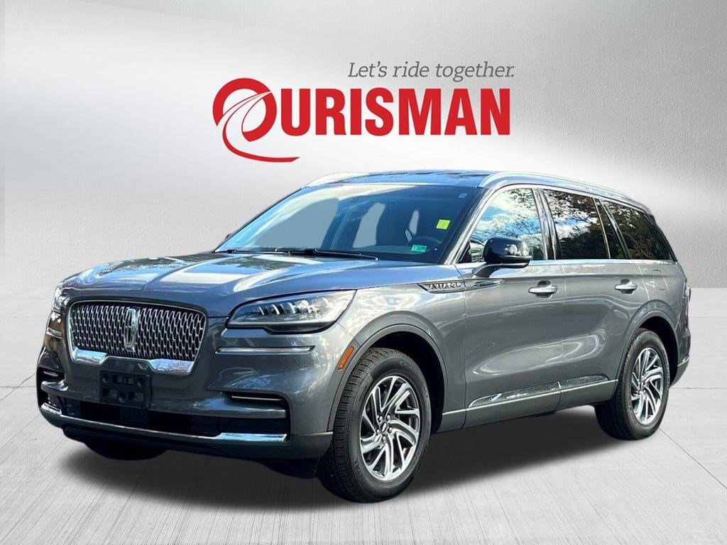 2023 Lincoln Aviator Standard photo 2