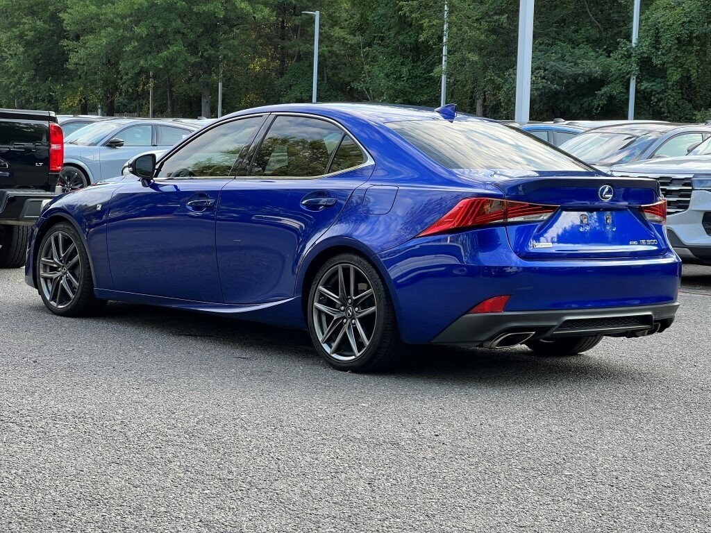 2017 Lexus IS 300 F SPORT photo 2