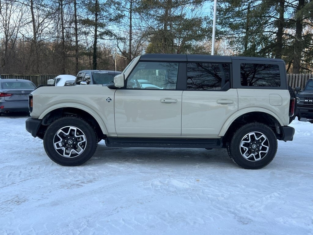 Certified 2025 Ford Bronco Outer Banks SUV