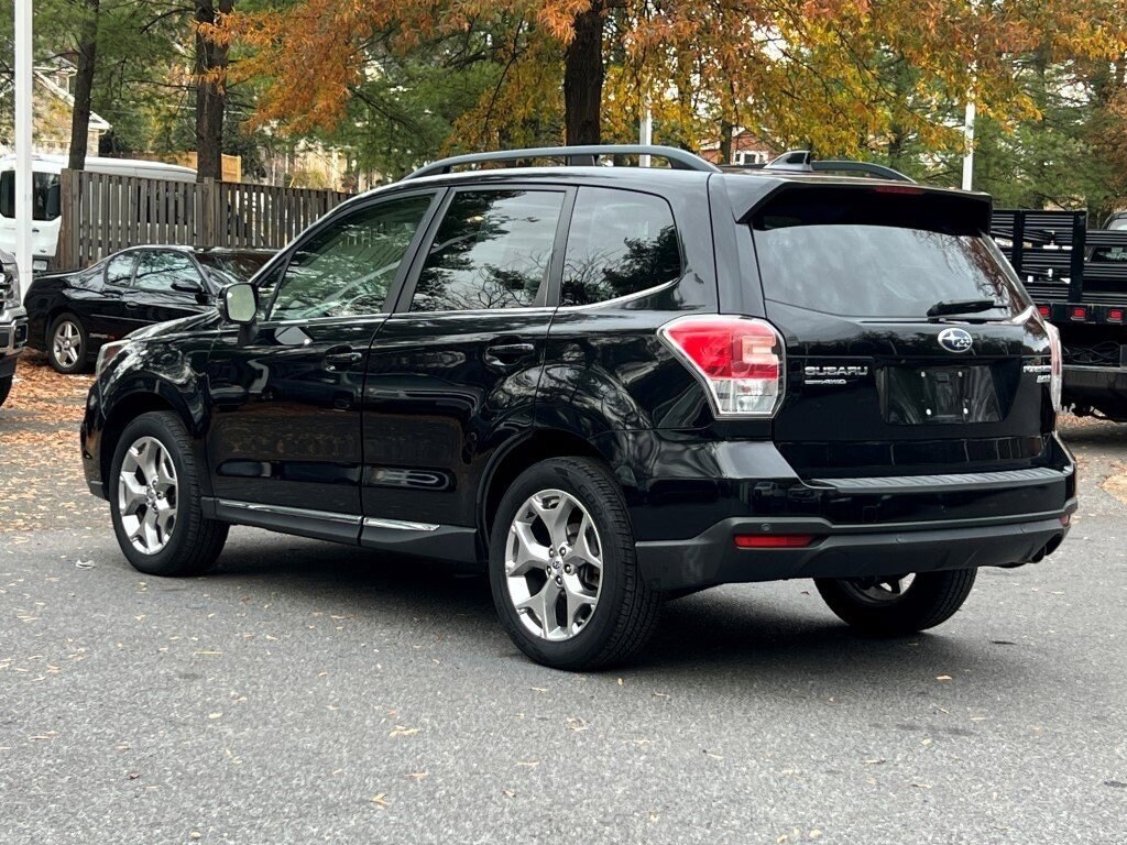 2017 Subaru Forester 2.5i Touring photo 4