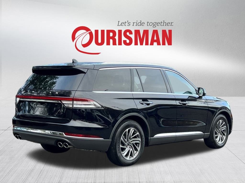 2023 Lincoln Aviator Standard photo 4