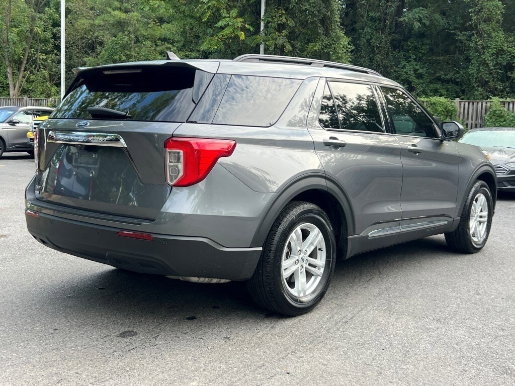 2023 Ford Explorer XLT photo 4
