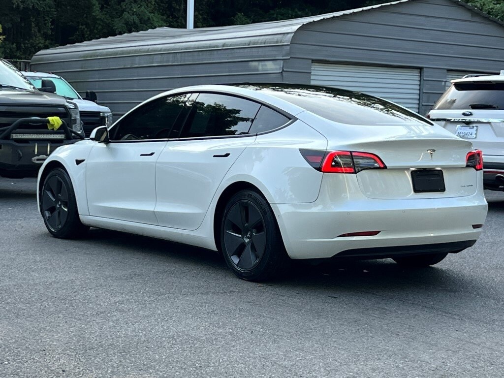 2022 Tesla Model 3 Long Range photo 4