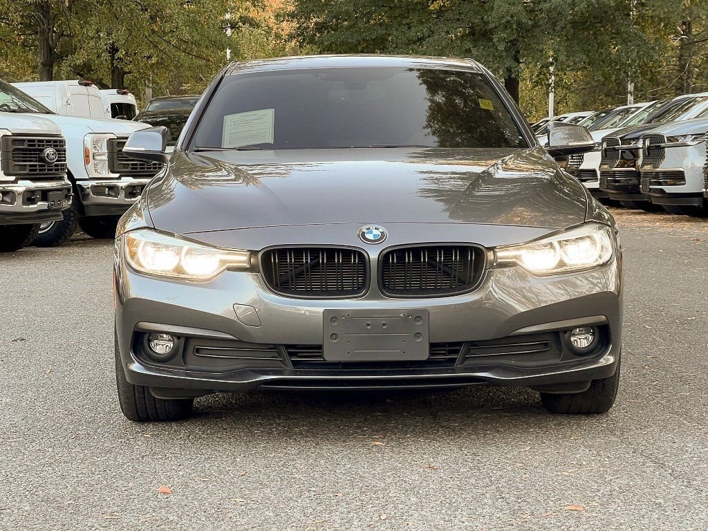 Certified 2018 BMW 320i xDrive Sedan
