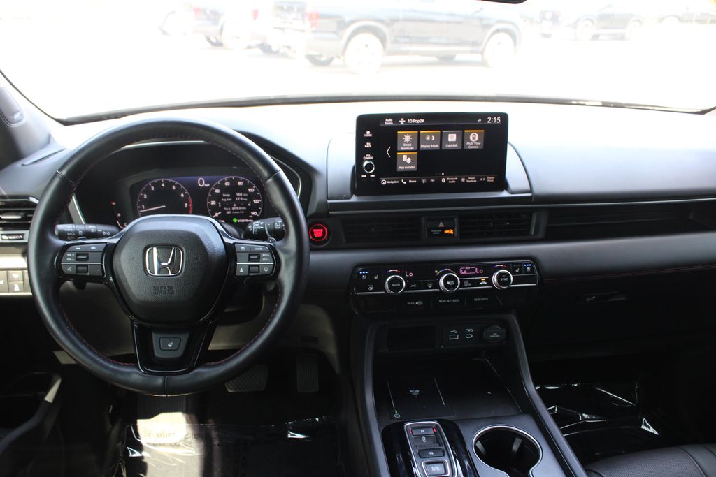 2025 Honda Pilot Black Edition - Photo 16