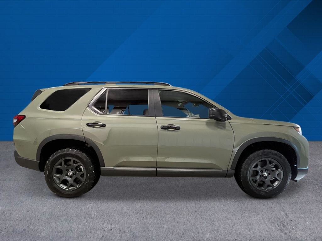 New 2026 Honda Pilot TrailSport SUV