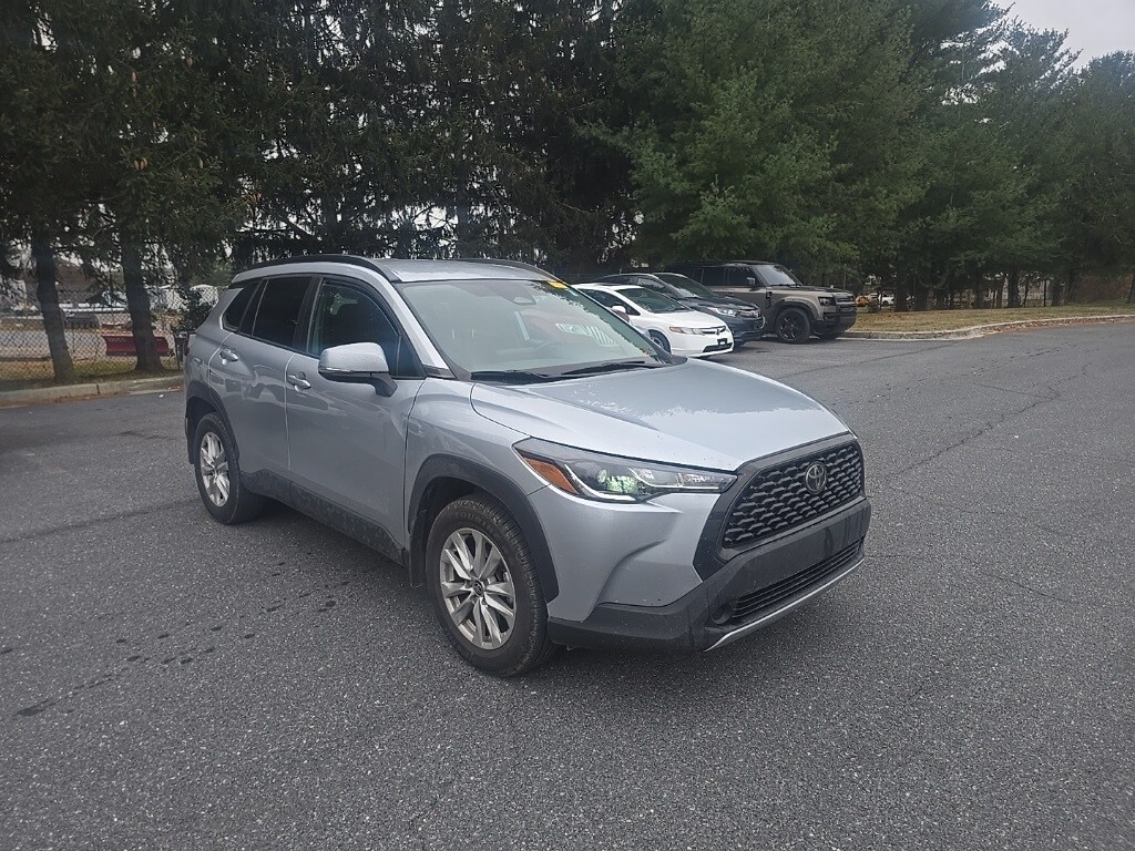 Used 2023 Toyota Corolla Cross LE SUV