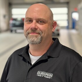 Staff member Bill Brooks from dd7ea513bc13