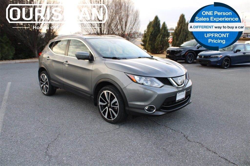 2018 Nissan Rogue Sport SL's photo