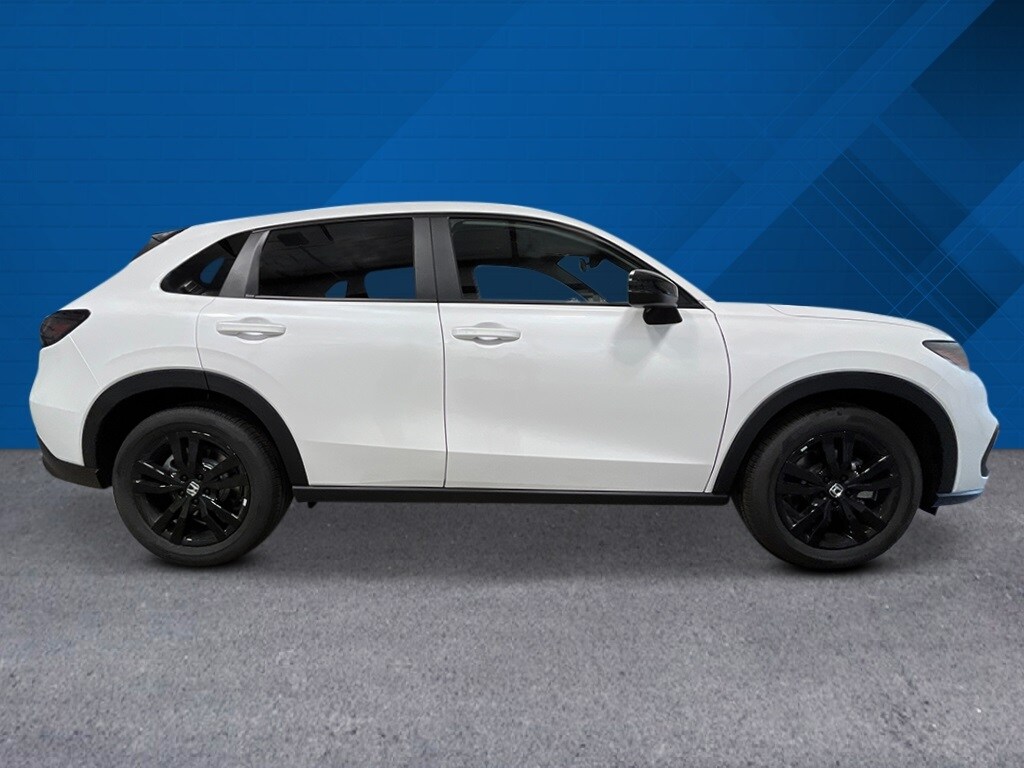 2026 Honda HR-V Sport photo 2