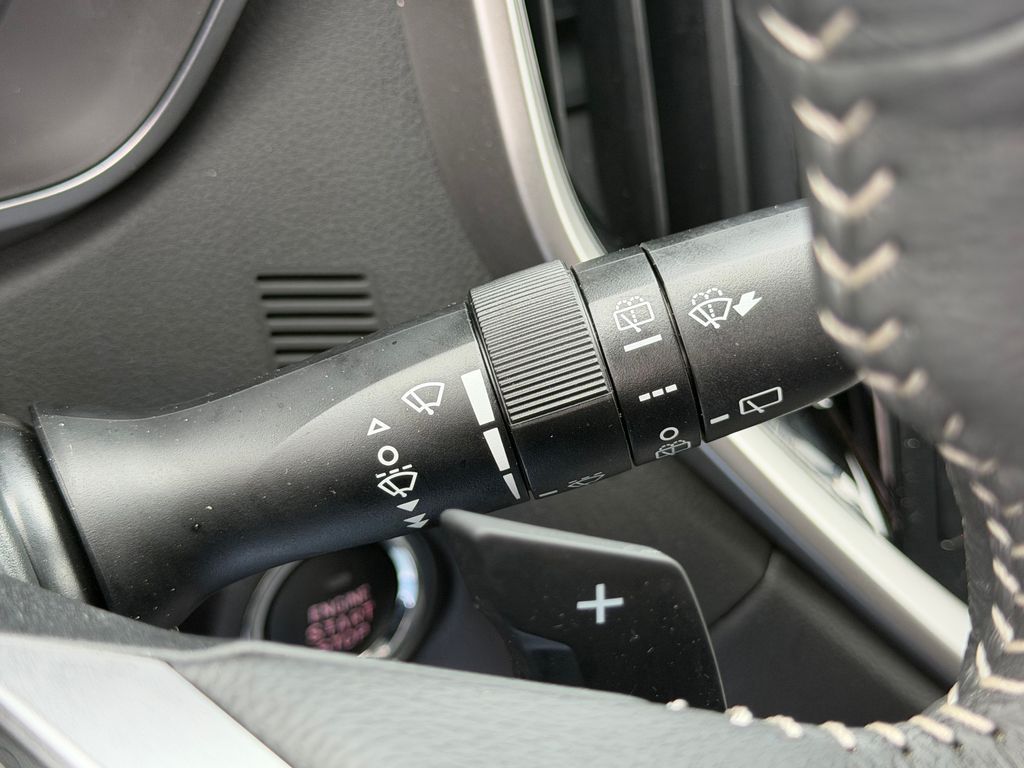 2025 Subaru Ascent Limited - Photo 36