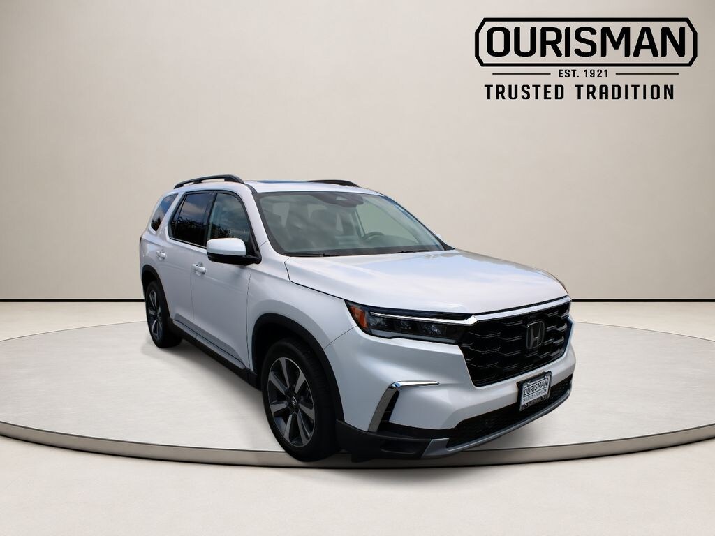 Certified 2025 Honda Pilot Touring SUV