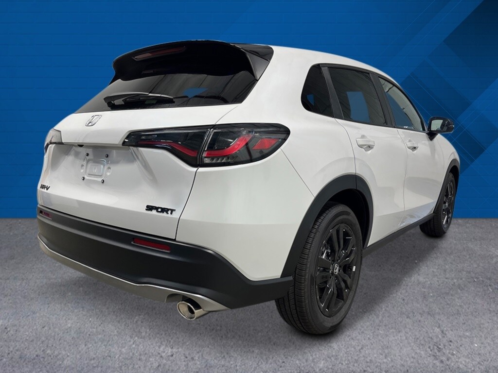 2026 Honda HR-V Sport photo 2