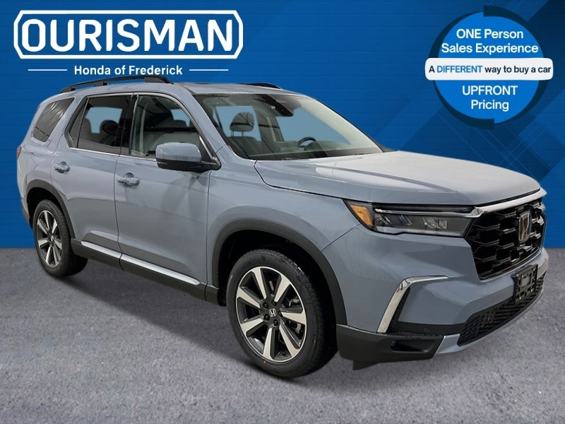 2025 Honda Pilot Touring's photo