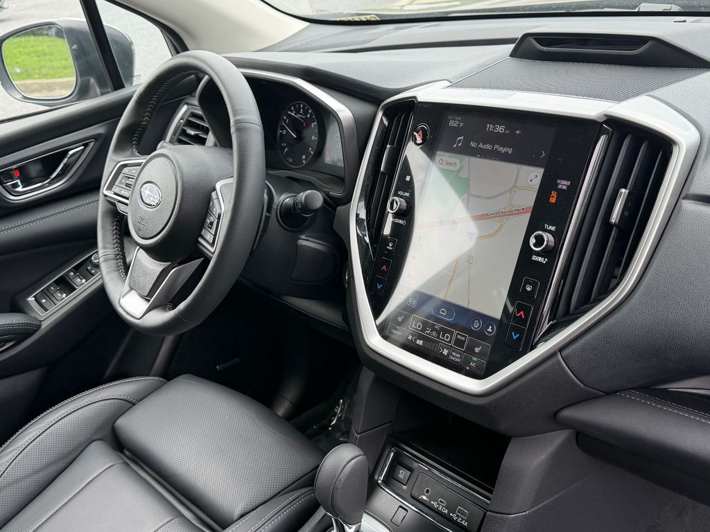 2025 Subaru Ascent Limited - Photo 14