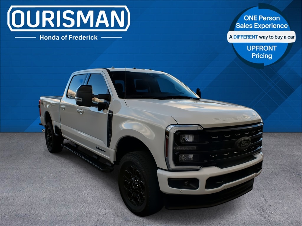 2024 Ford F-350 Super Duty Lariat's photo