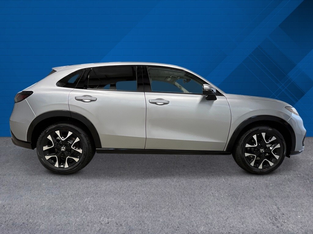 2026 Honda HR-V EX-L photo 2
